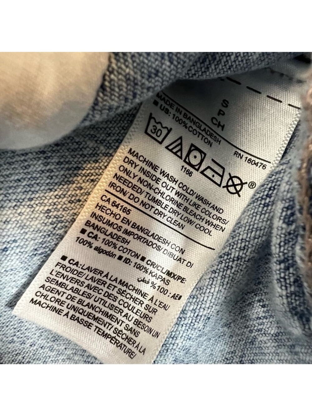 Old Navy Medium Wash Distressed Denim Jacket Size Medium - Picture 9 of 9